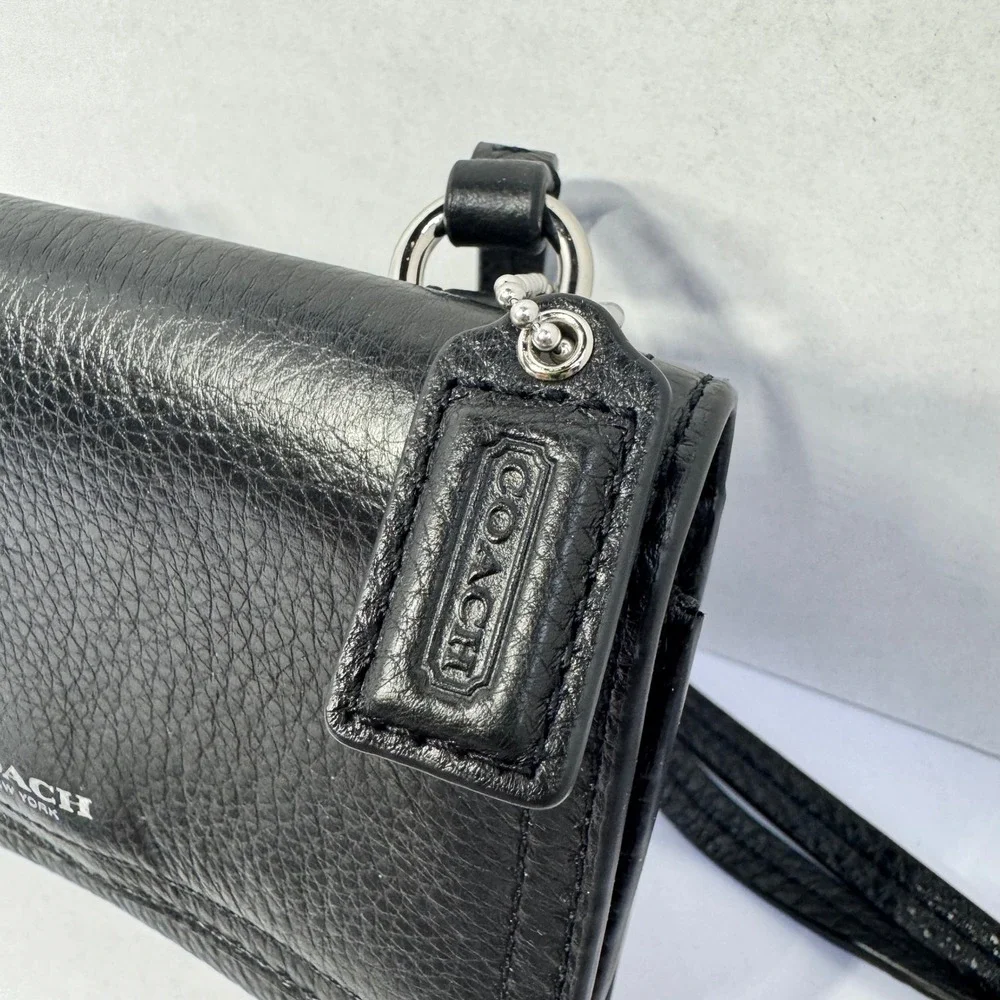 Coach Avery Black Pebble Leather Bifold Wallet Clutch Bag‎ with Crossbody Straps